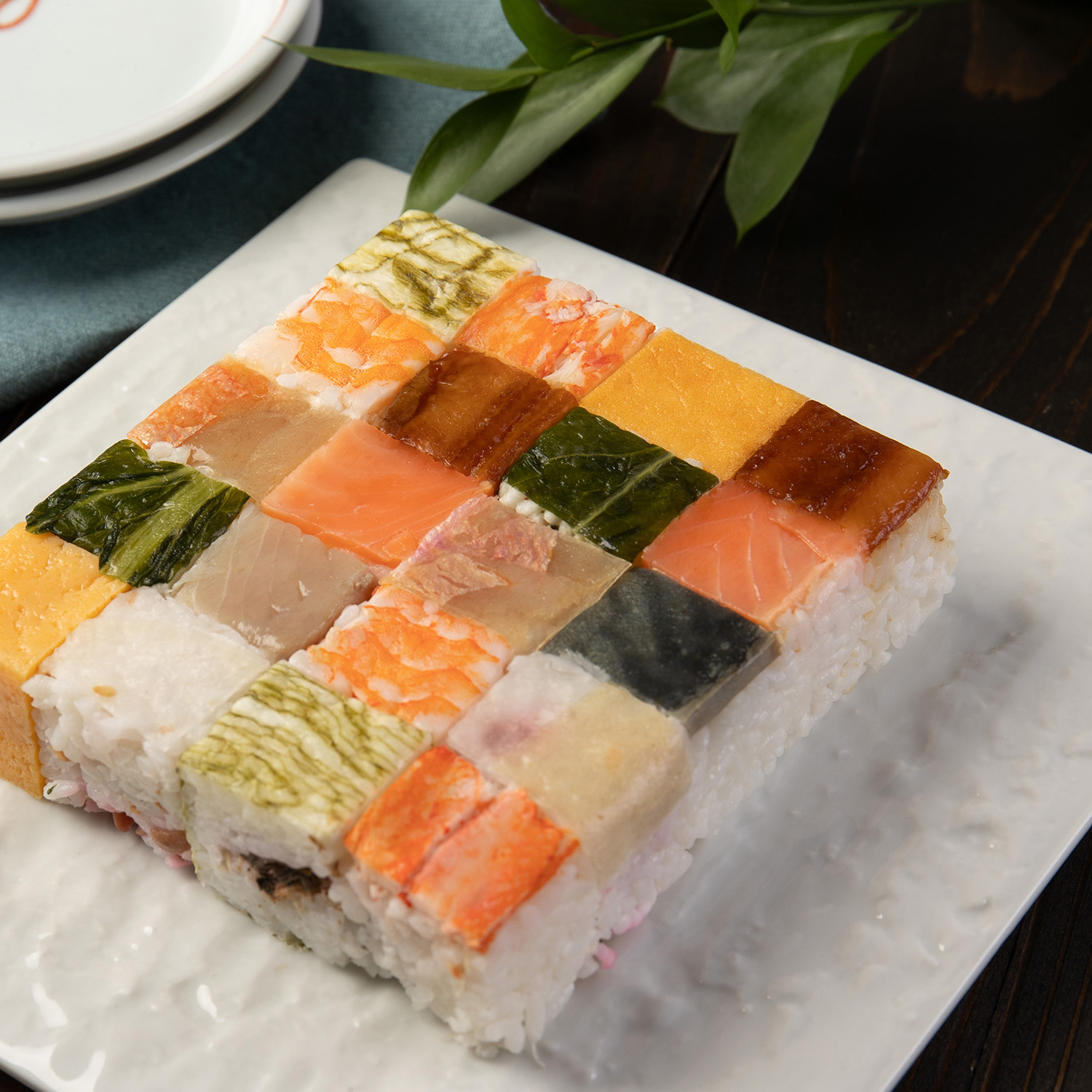 ■10冷凍寿司なみはや<冷凍>