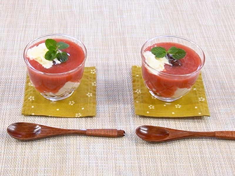 嶺岡豆腐冷やしいちごぜんざい