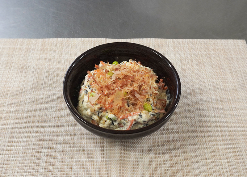 豆腐とひじきの彩りサラダ